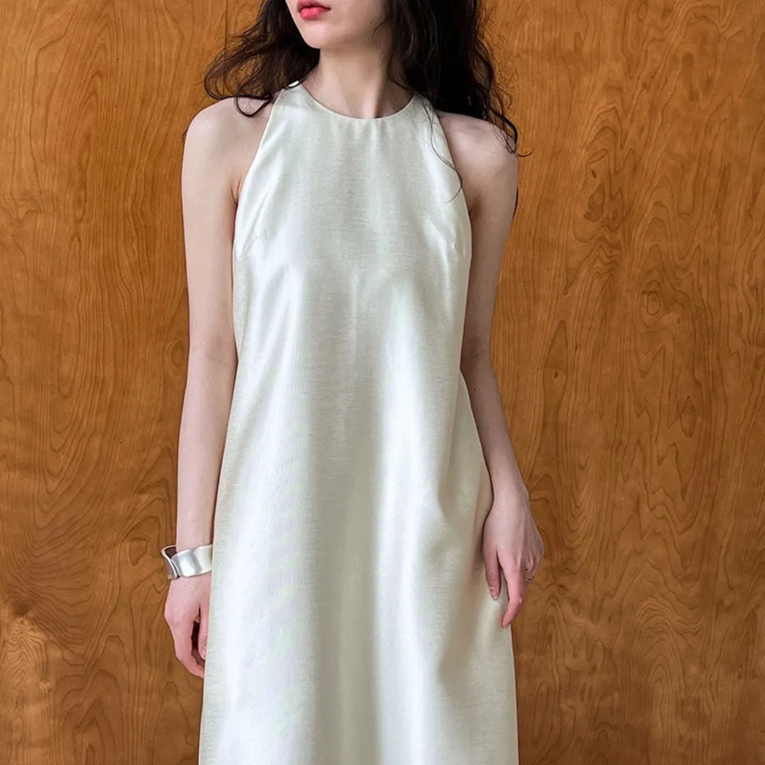 珍珠光感法式仿绸缎挂脖鱼尾裙 Pearl Sheen French Satin-Effect Halter Neck Mermaid Dress