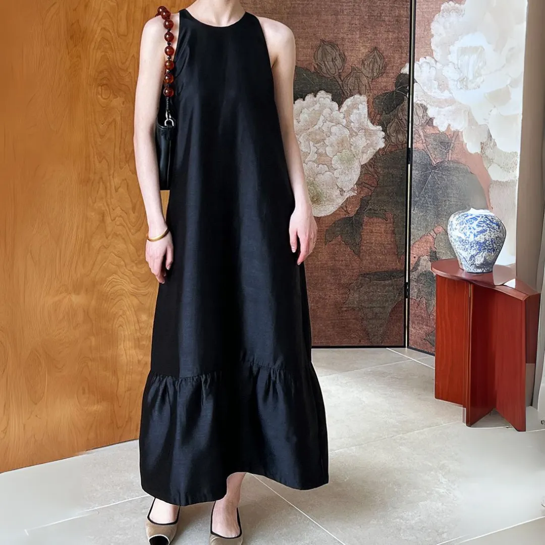 珍珠光感法式仿绸缎挂脖鱼尾裙 Pearl Sheen French Satin-Effect Halter Neck Mermaid Dress