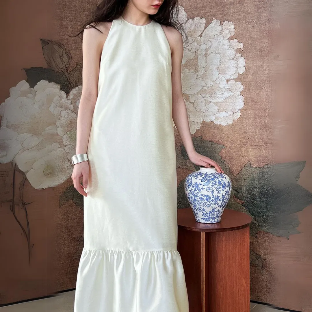 珍珠光感法式仿绸缎挂脖鱼尾裙 Pearl Sheen French Satin-Effect Halter Neck Mermaid Dress