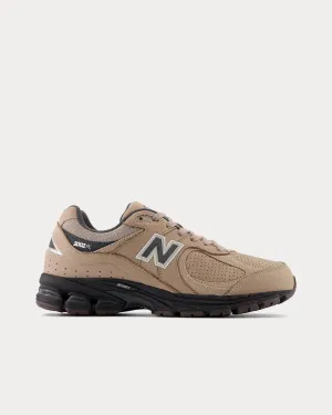 2002r Driftwood / Blacktop / Timberwolf Low Top Sneakers