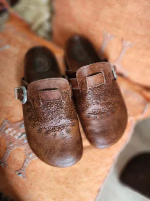 Amazonian leather slides-  embossed