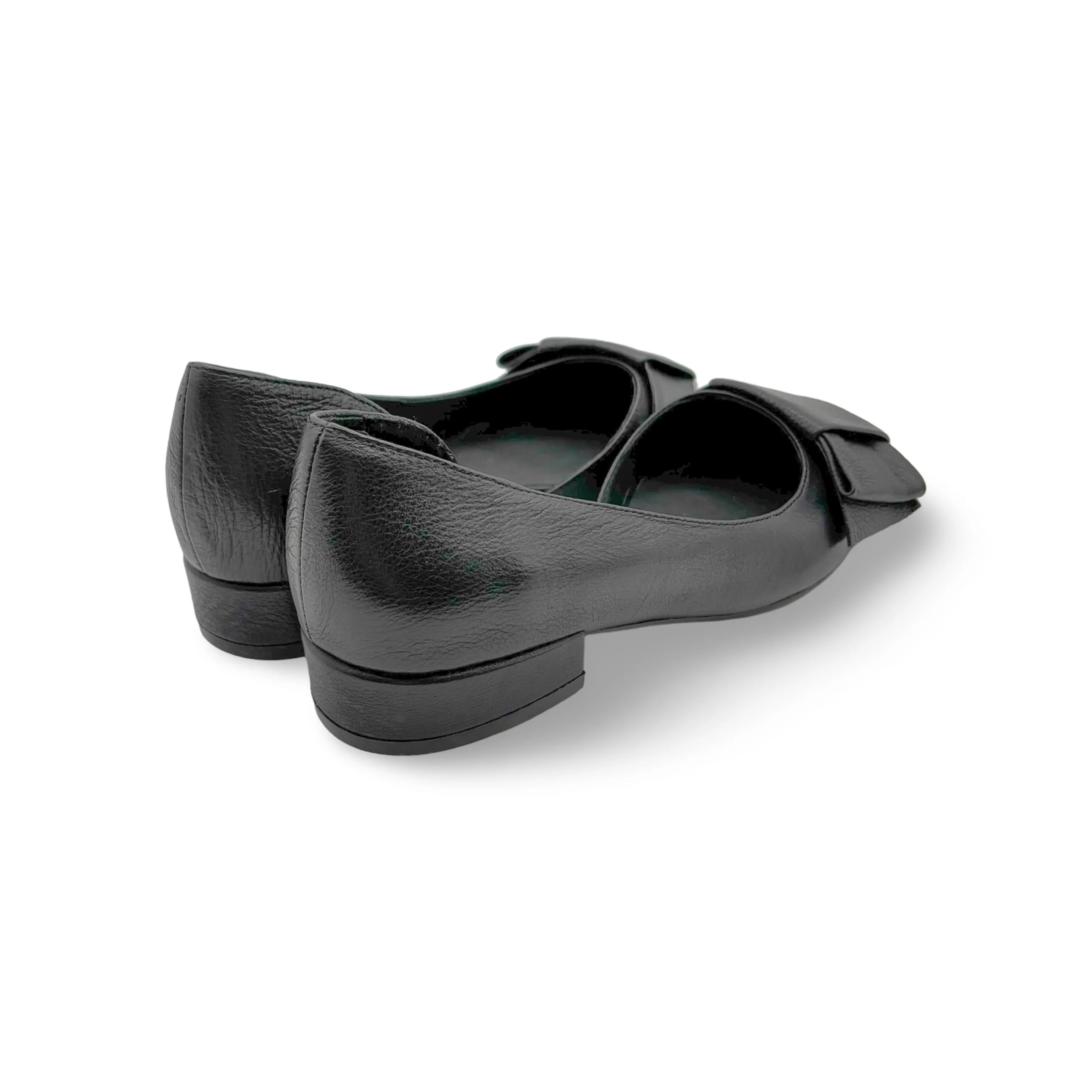 Etah Black Flat