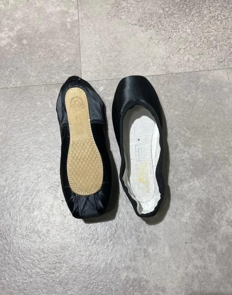 GRISHKO - Custom Nova Pointe Shoe / Medium Shank Strength