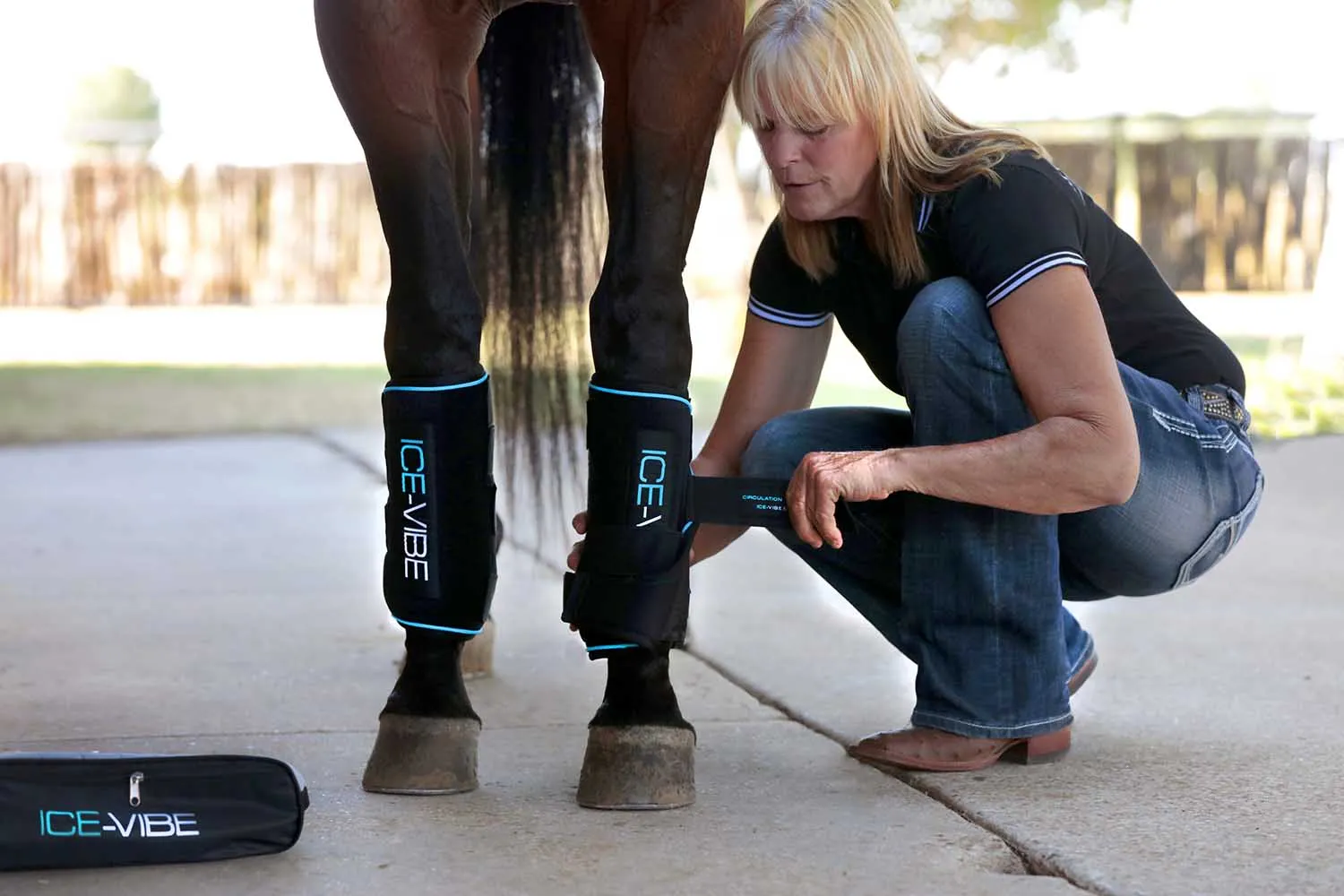Ice Vibe Therapy Boot for Horses, 2 Pack